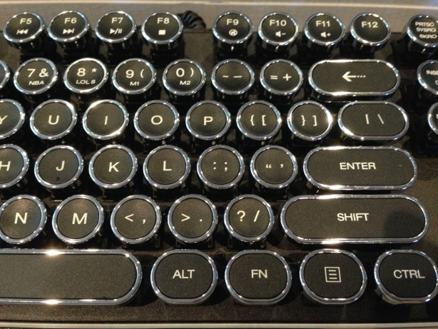 Mechanical typewriter style keyboard
