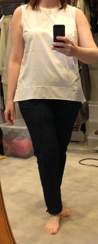 NZ capsule wardrobe - model jeans tank