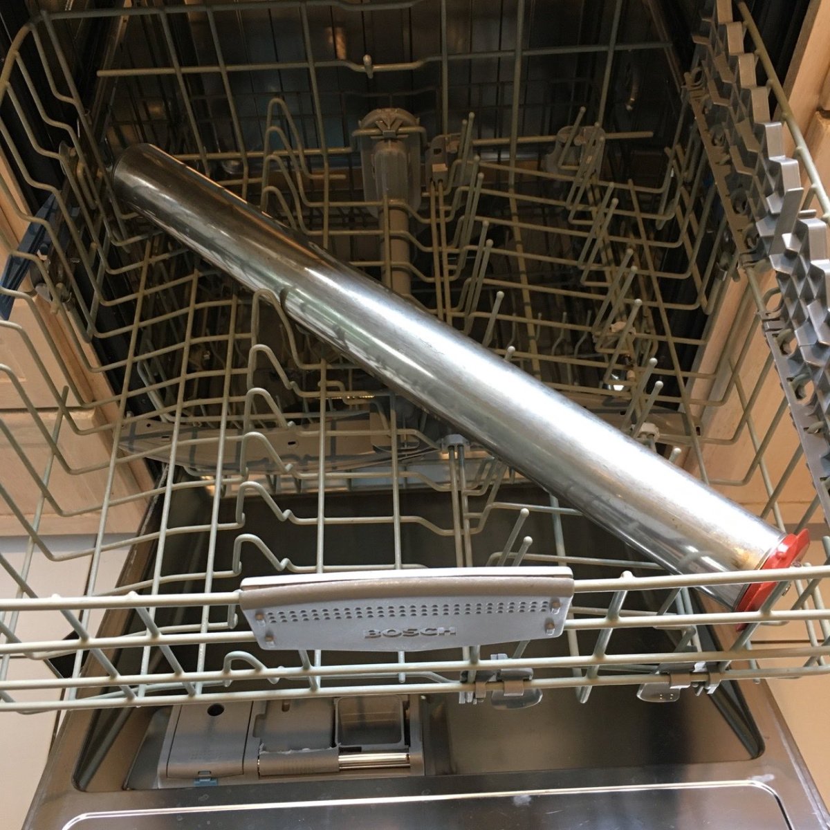goSun Sport tray in dishwasher across top rack