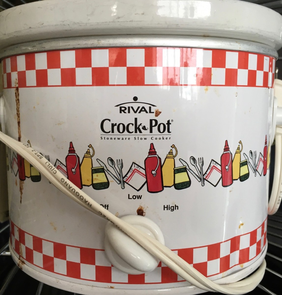 2 Quart Rival slow cooker in red & white picnic design