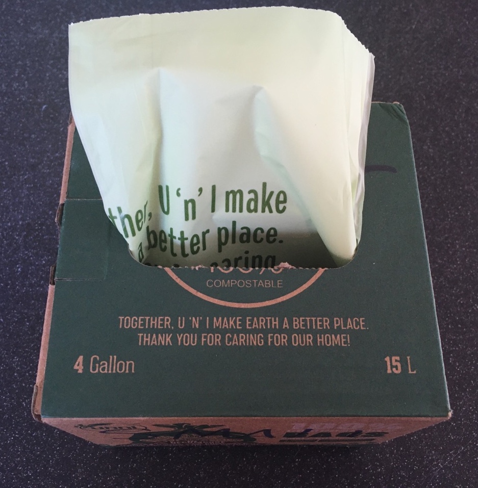 UNNI 4 gallon compostable bags in square cardboard package