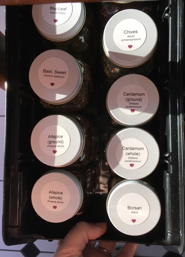 Self printed Avery waterproof label on SpiceLuxe jar lid