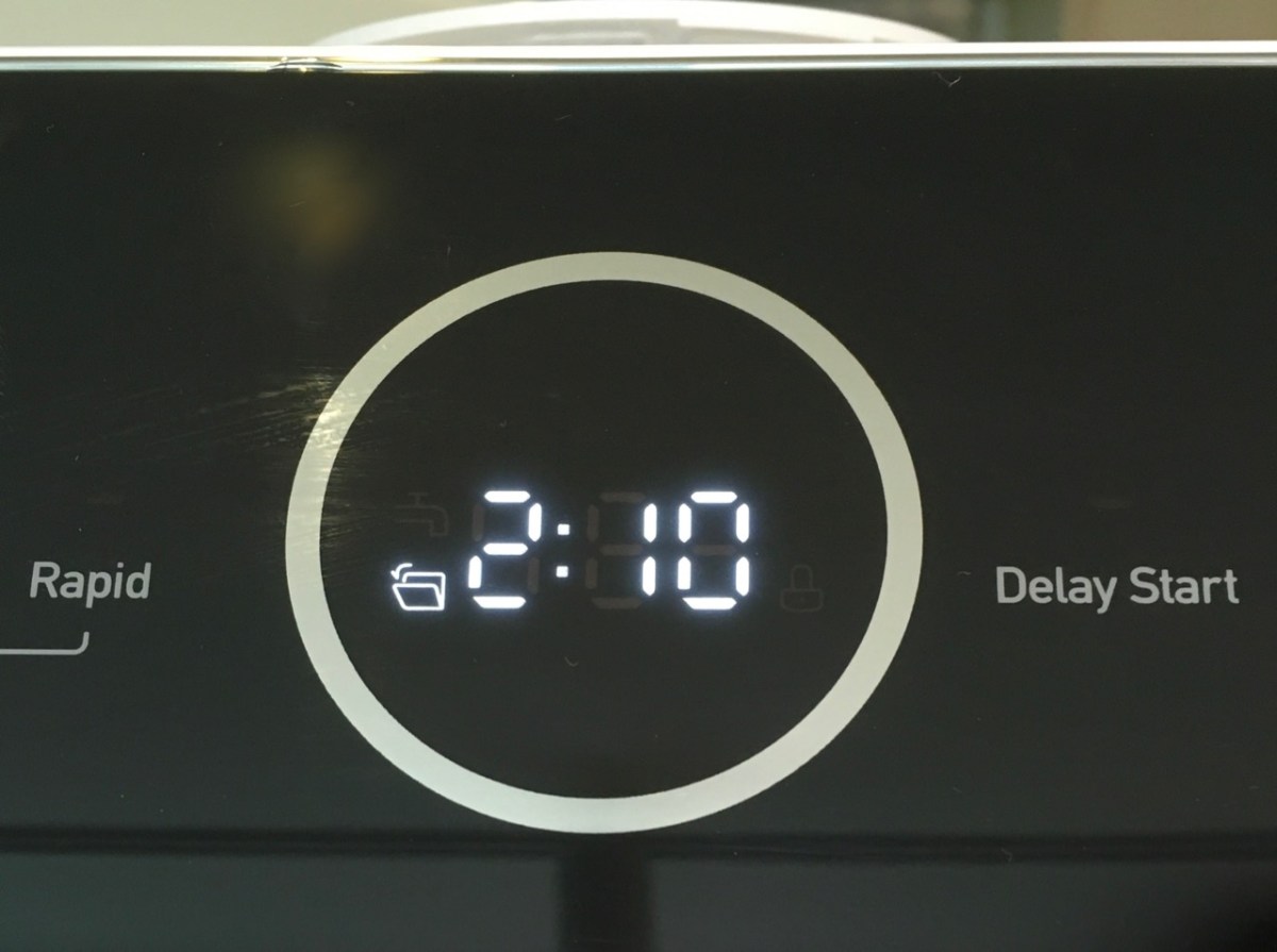 Visual on appliance screen when water tank is full & ready for use