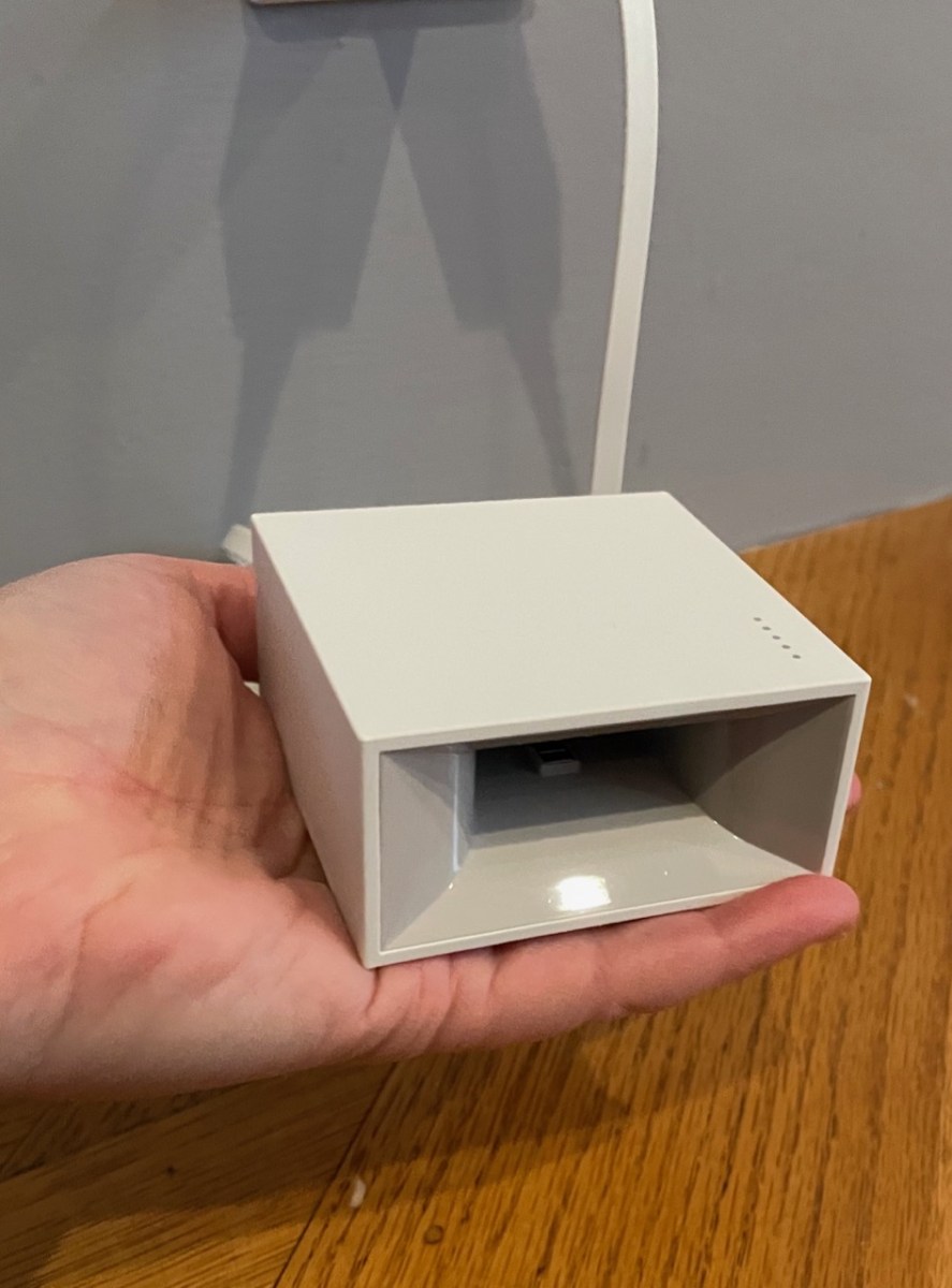 Cue Reader in palm of hand