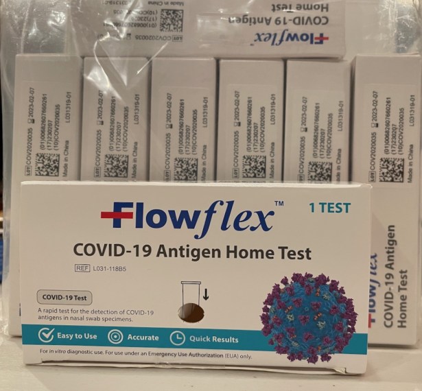8 FlowFlex COVID-19 antigen tests
